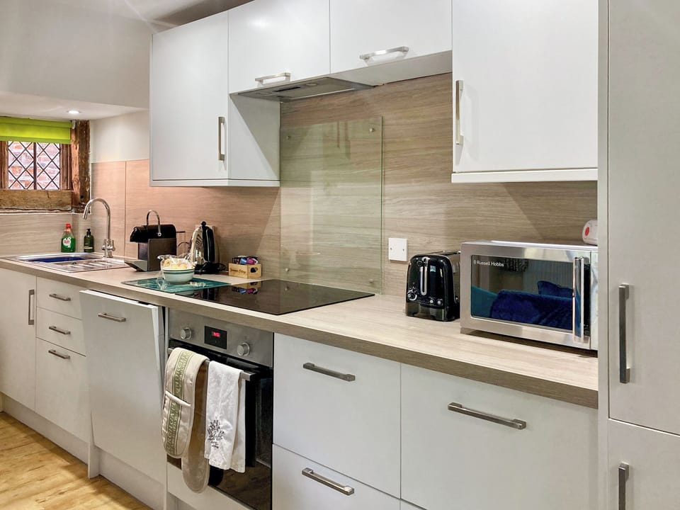 Kitchen | The Yeomans Cottage, Eastbridge Holidays - Eastbridge Canterbury, Canterbury