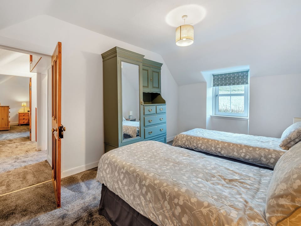 Twin bedroom | Balnamuir Farmhouse, Pitlochry