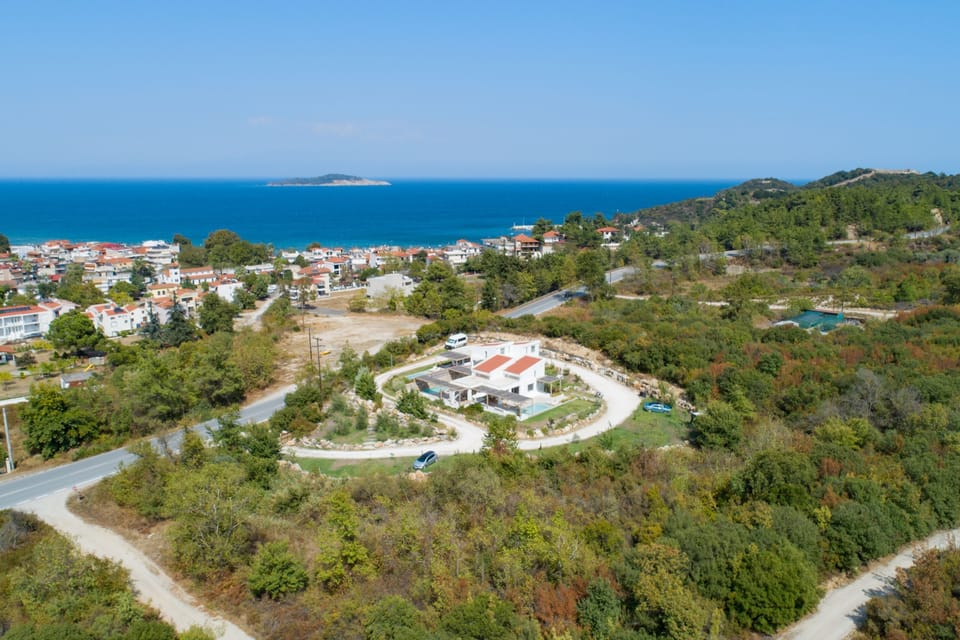 Aerial view of Olympiada general area