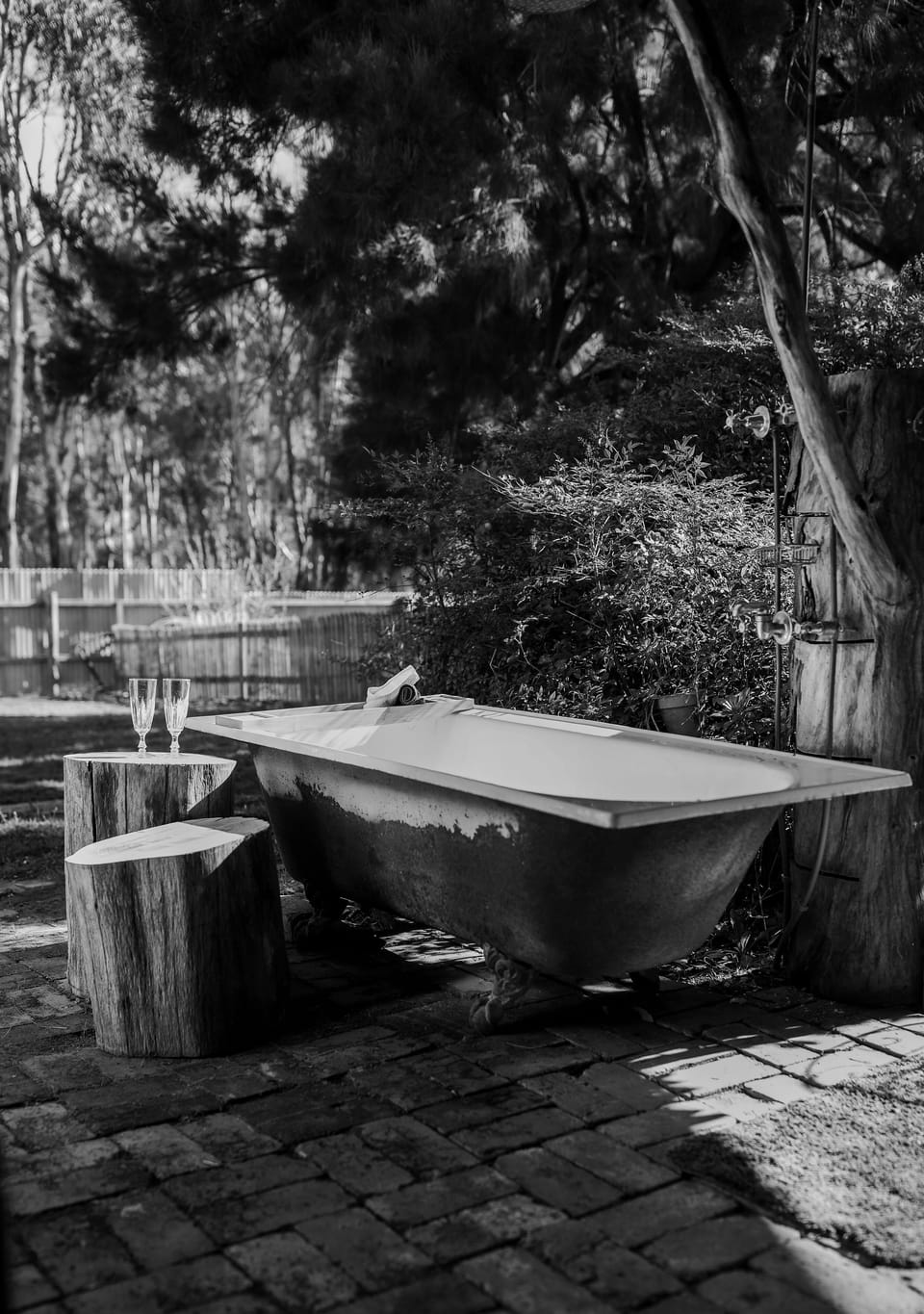 Outdoor spa tub