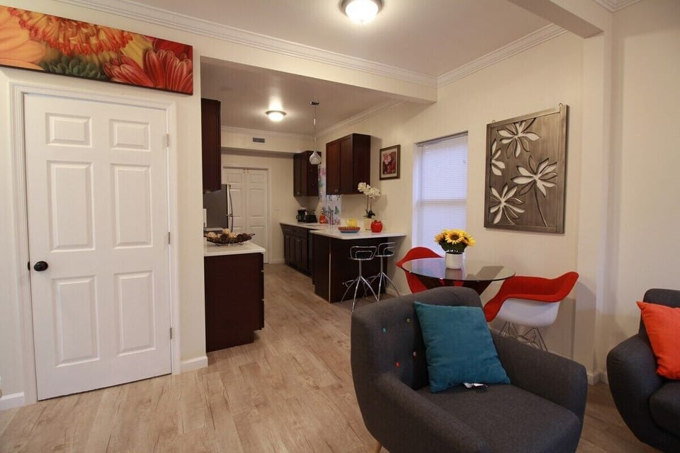 Open concept living, dining, and kitchen