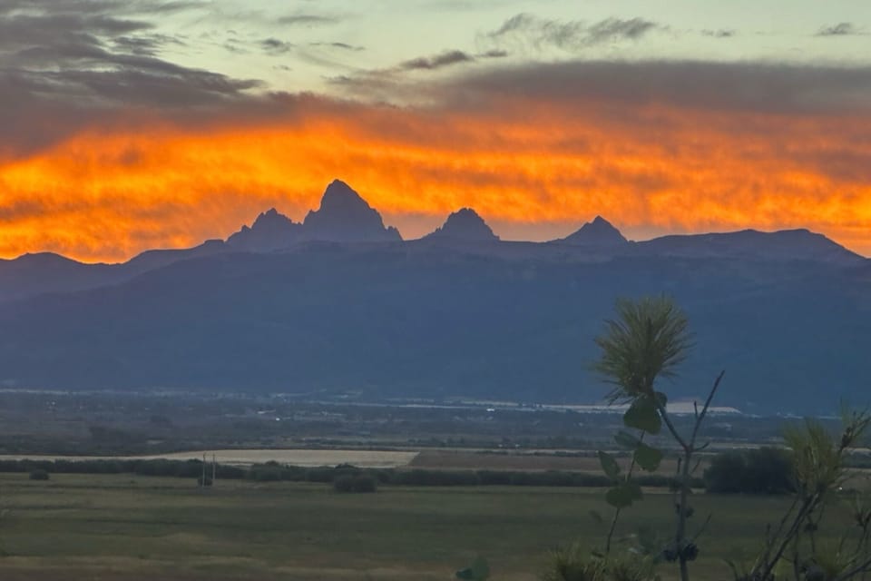 The views of the Tetons from this home are second-to-none.