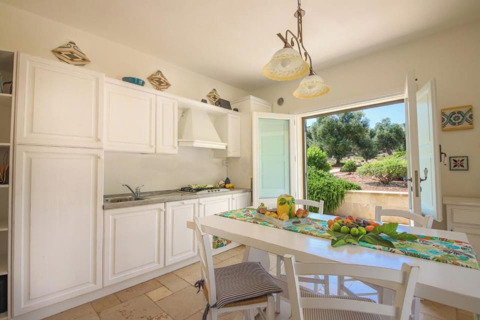 Bright white kitchen