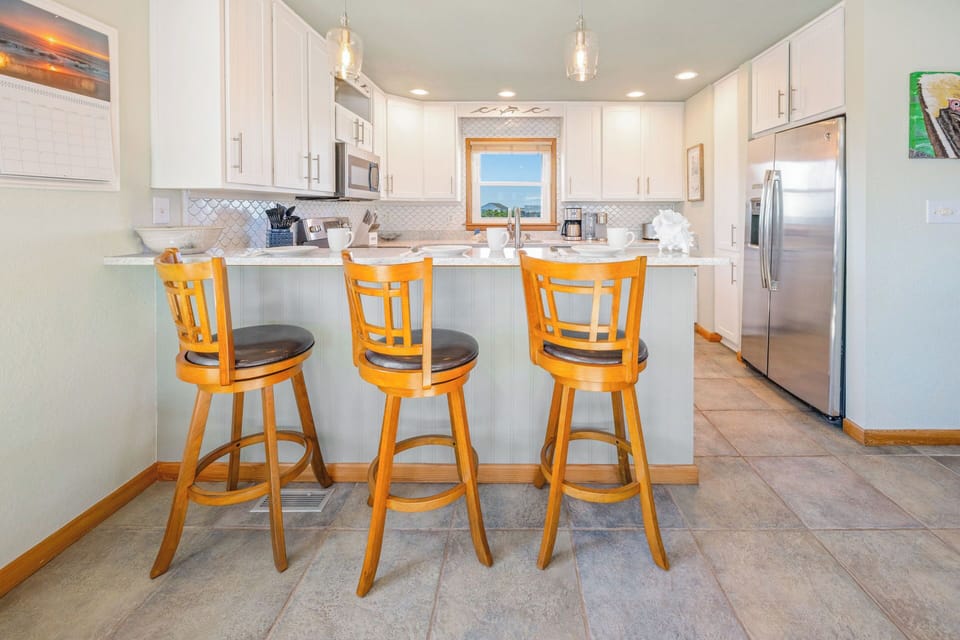 Surf or Sound Realty - 1213 - A Salty Piece of Land - Kitchen -1