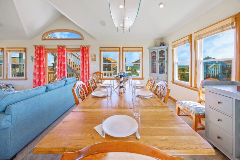 Surf or Sound Realty - 1213 - A Salty Piece of Land - Dining Area -5