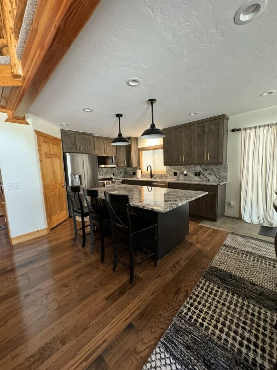 Kitchen/Dining Area