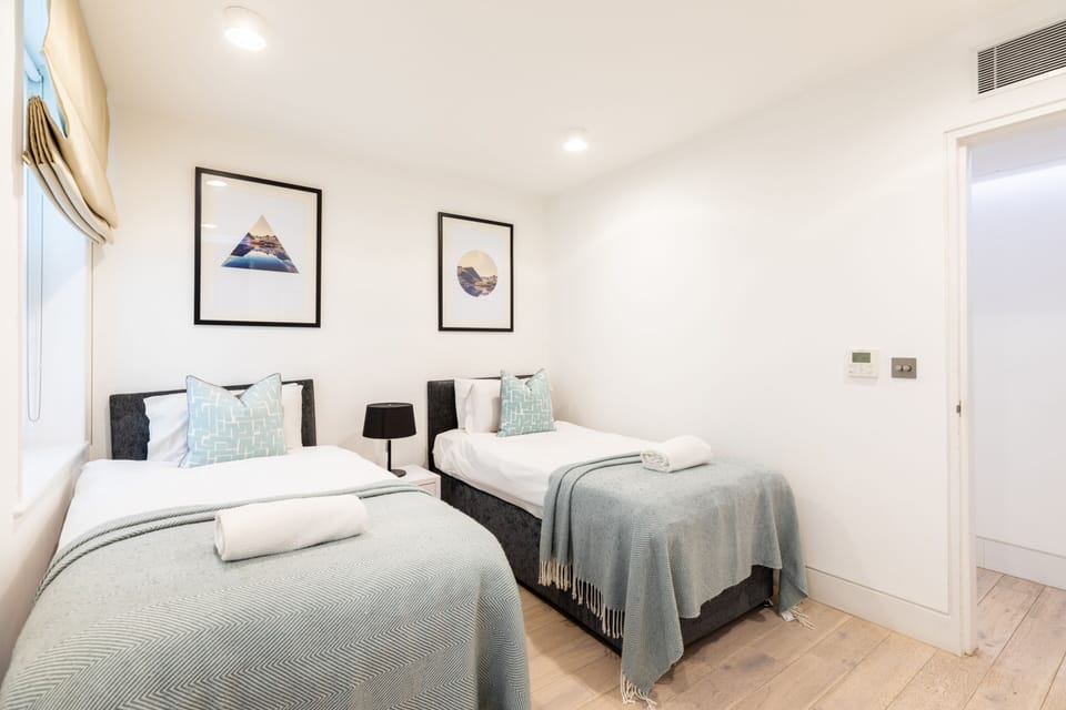 Executive Two Bedroom Apartment Ensuite