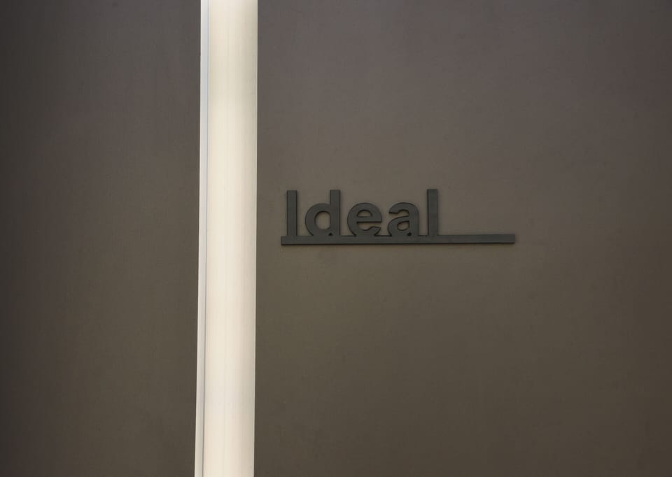 Ideal room entrance
