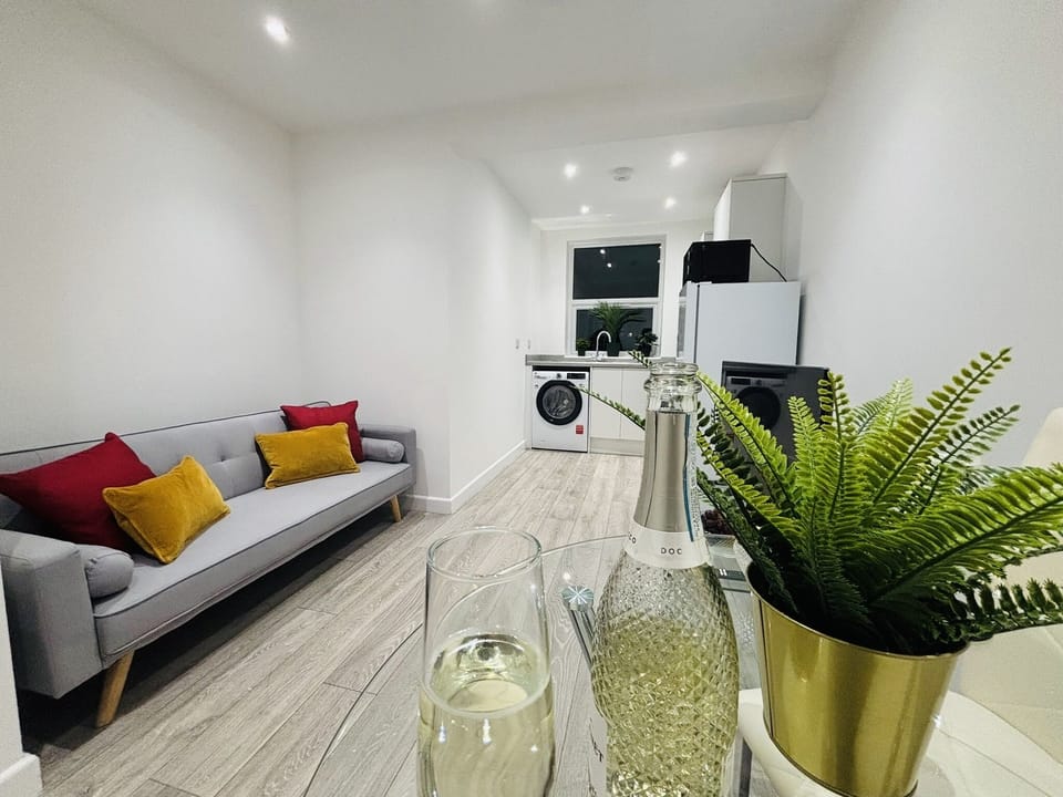 Modern, Stylish Lounge