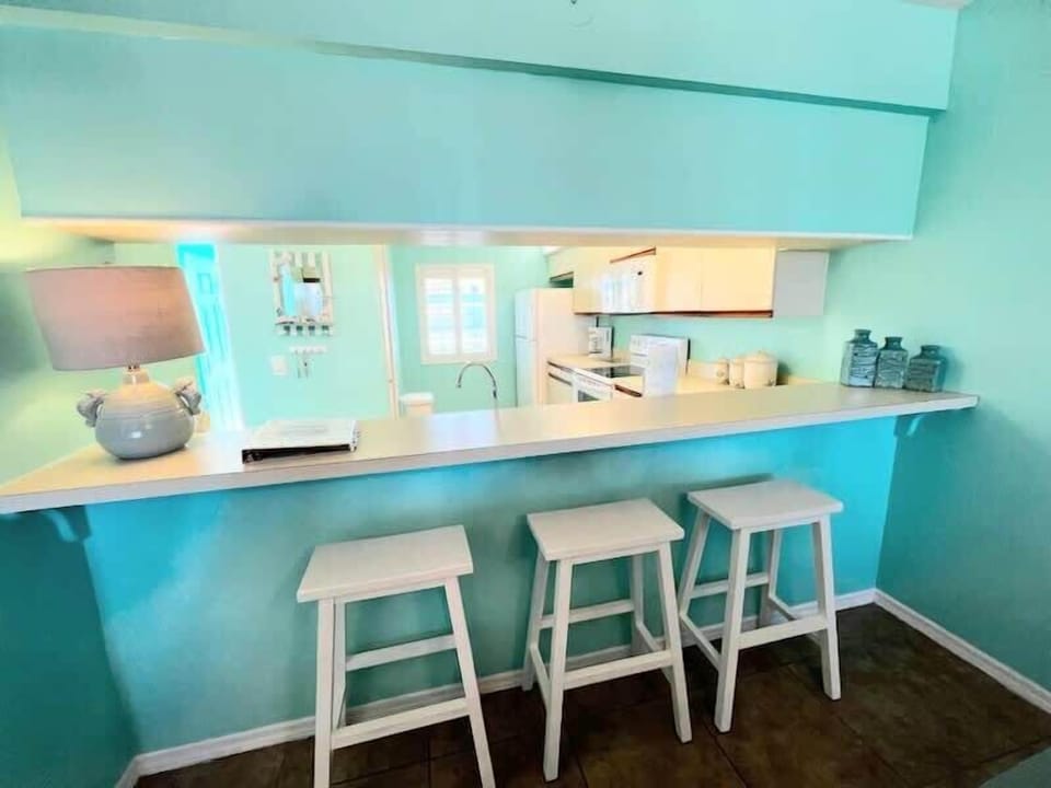 Breakfast Bar