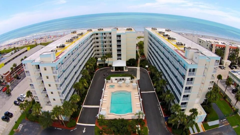 Sandcastle Complex