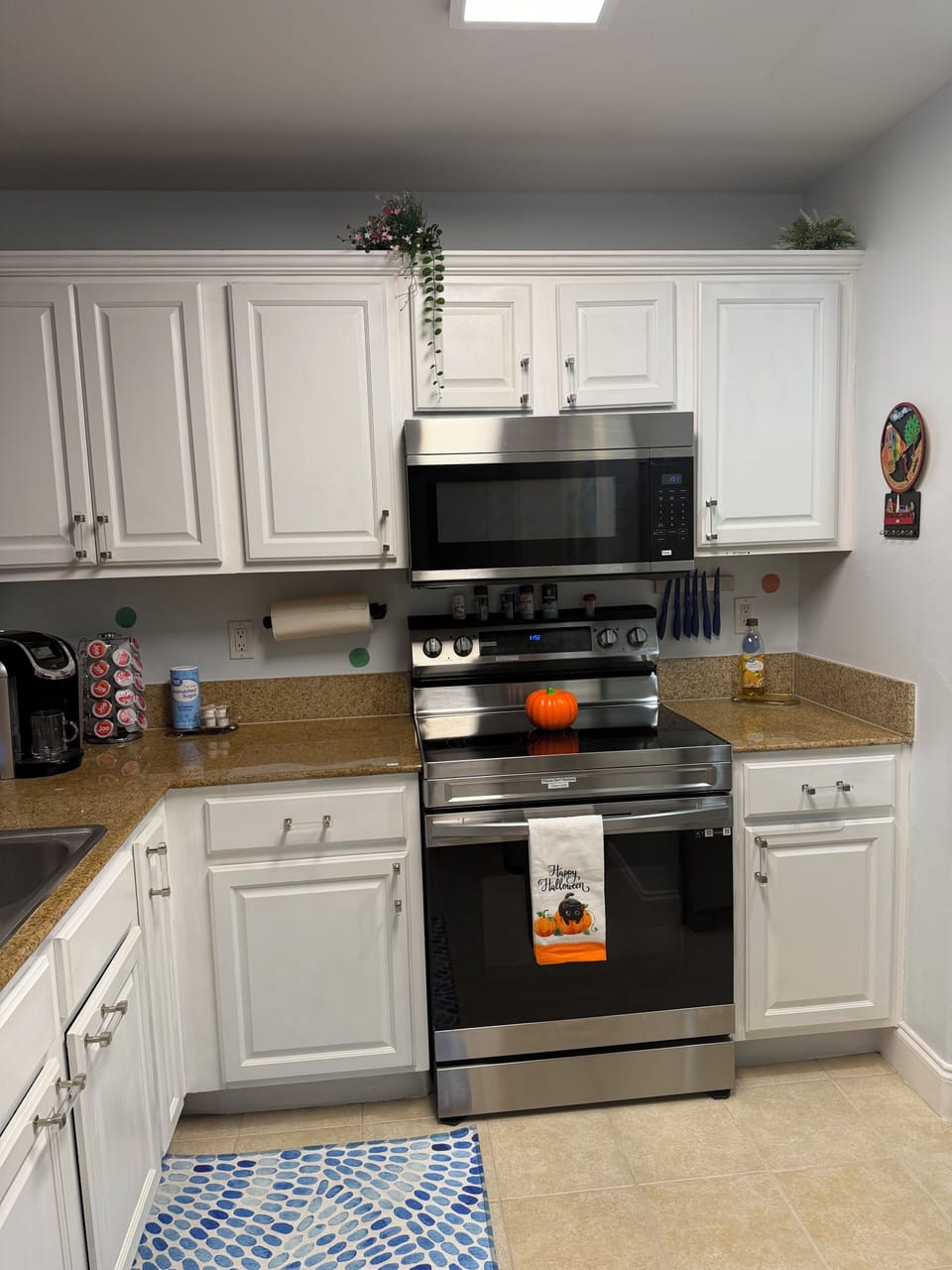 Full Kitchen 