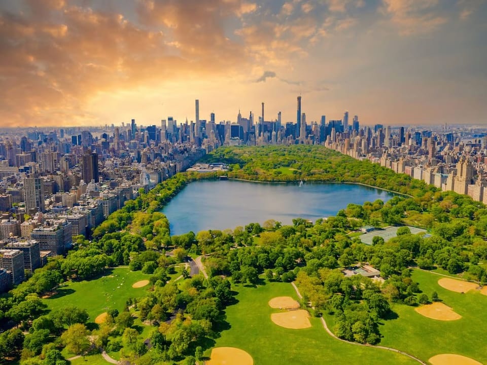 Explore iconic parkland and skyline moments just steps away.