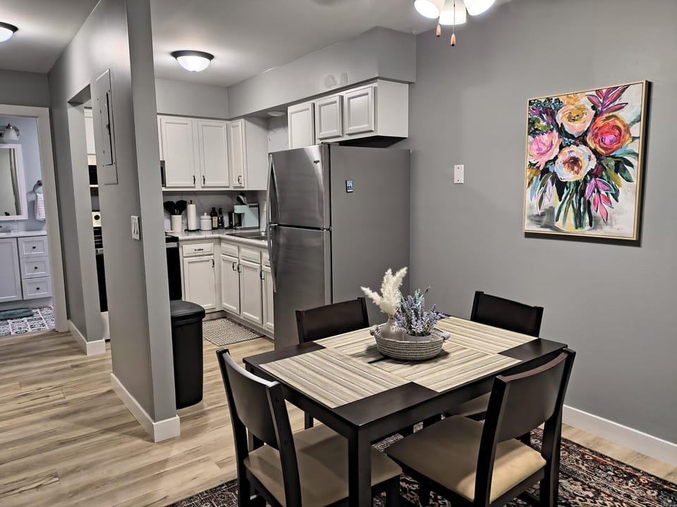 2nd Floor - Apt 5