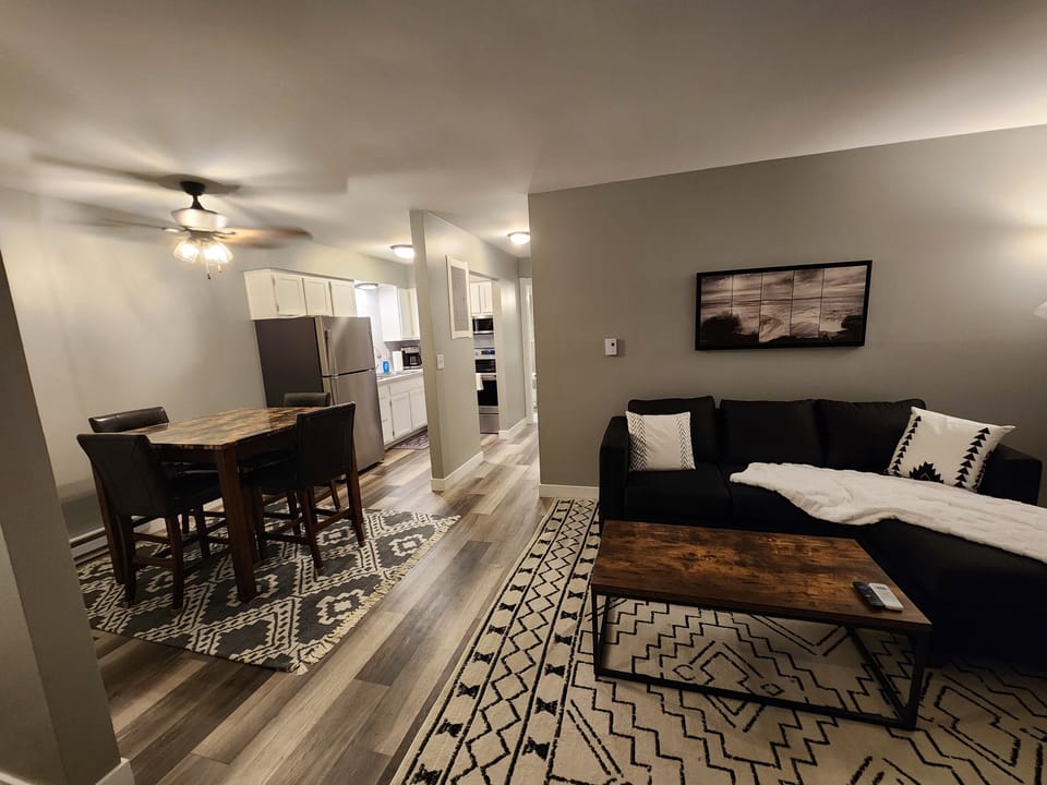 2nd Floor - Apt 7