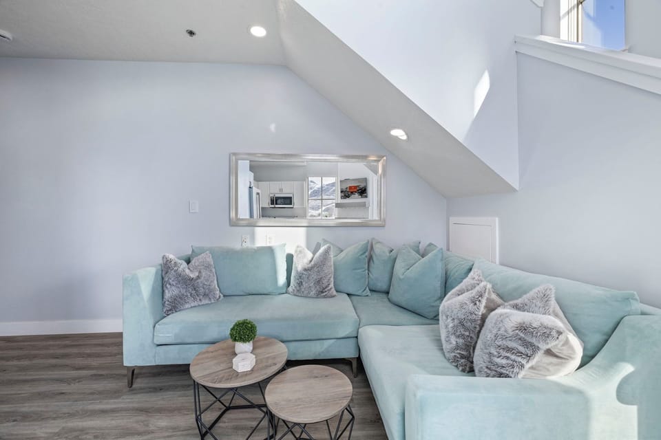 Cozy living room with a large sectional.