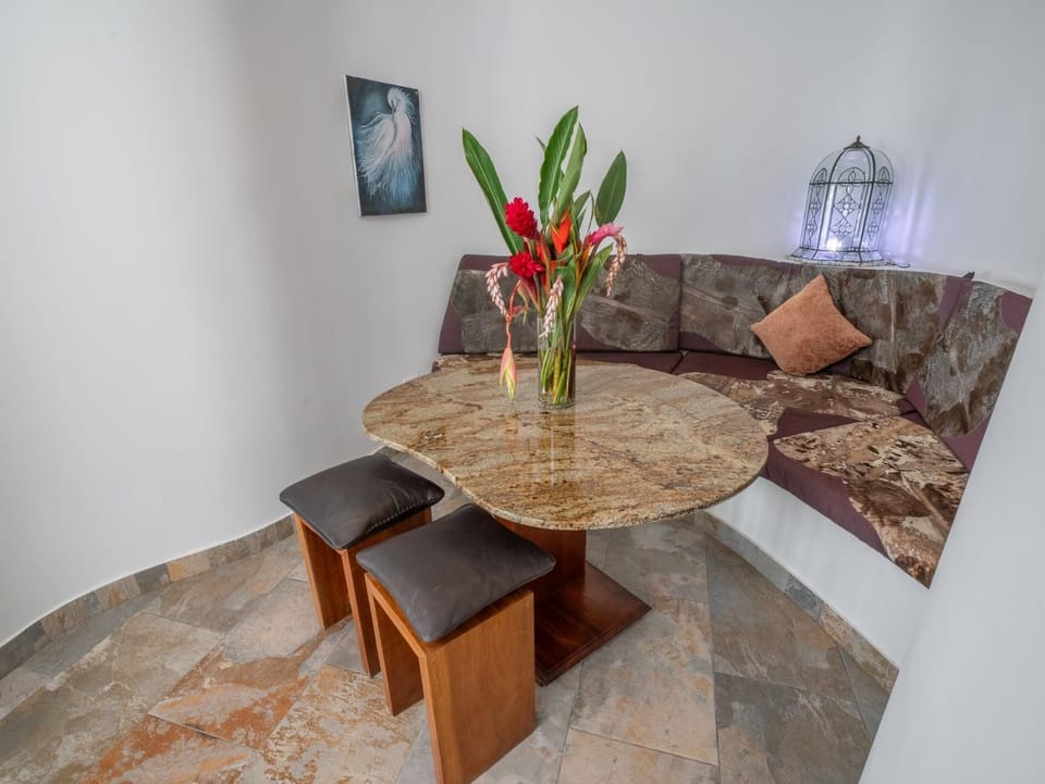 Rising Moon Villa - 3-Bedroom Beachfront w/ Pool (4576)