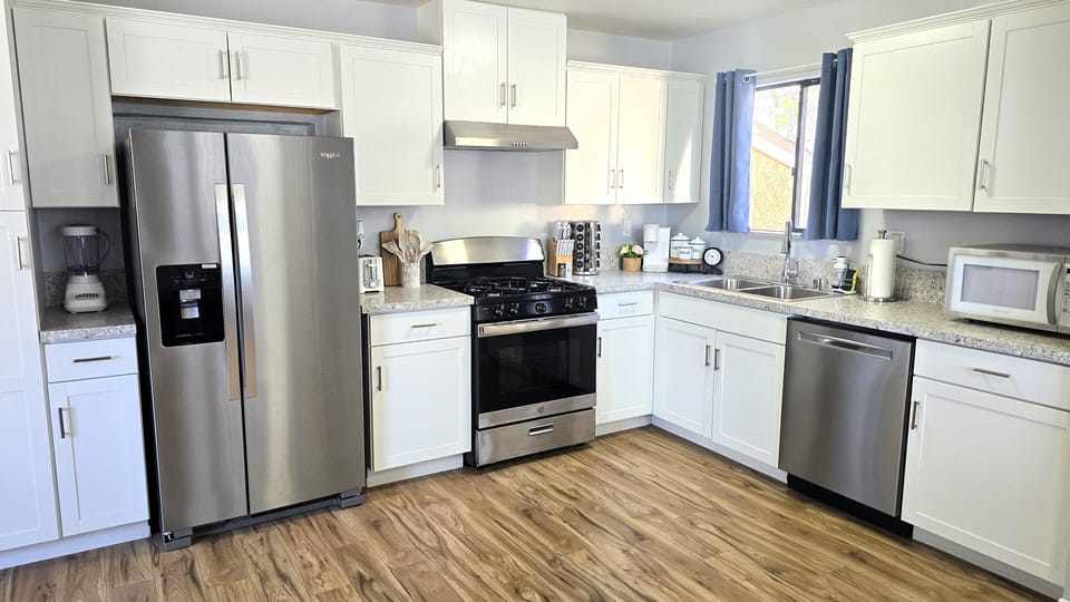 Kitchen - Sunset Villa