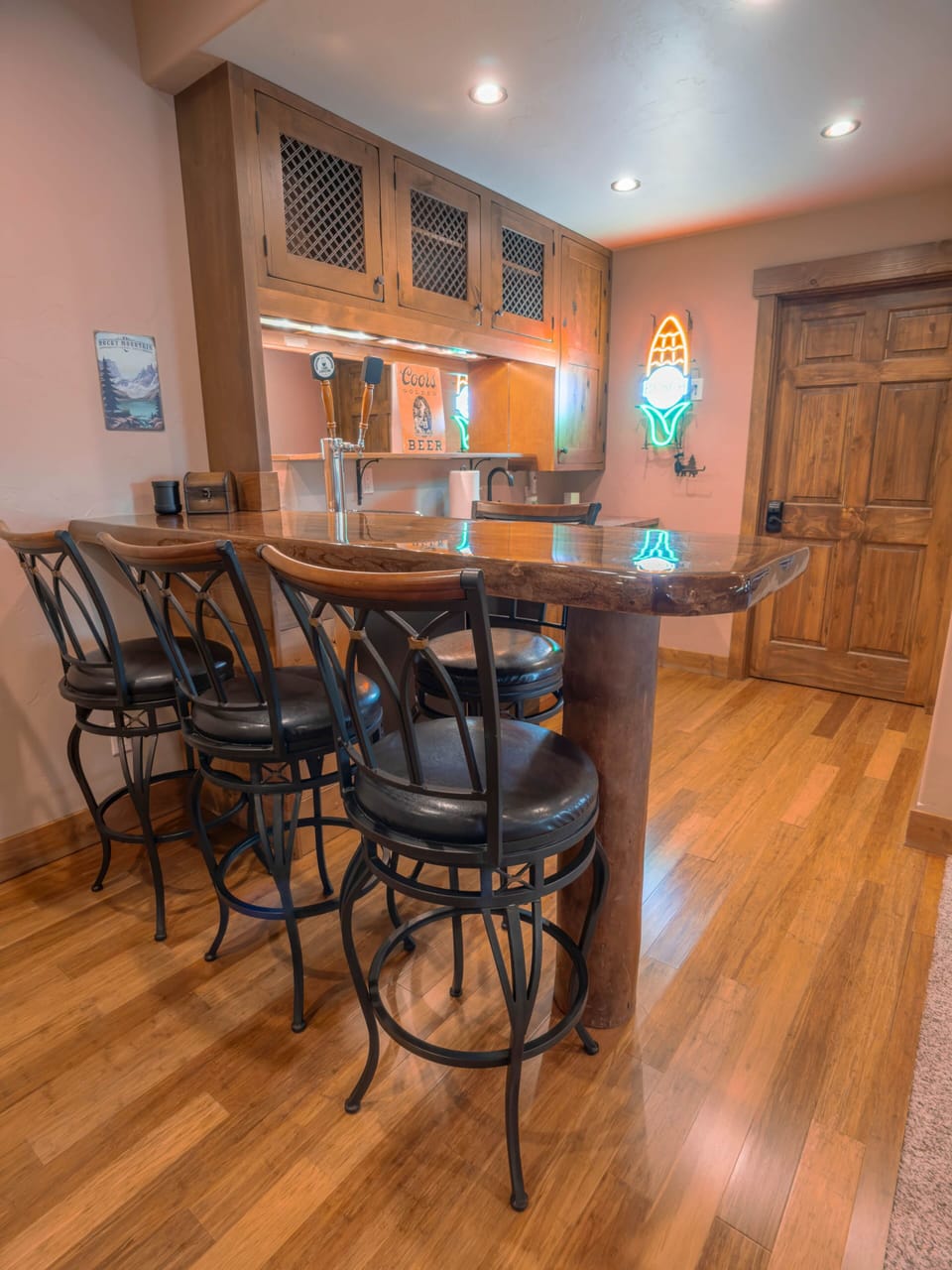 Lower Level Entertainment Area