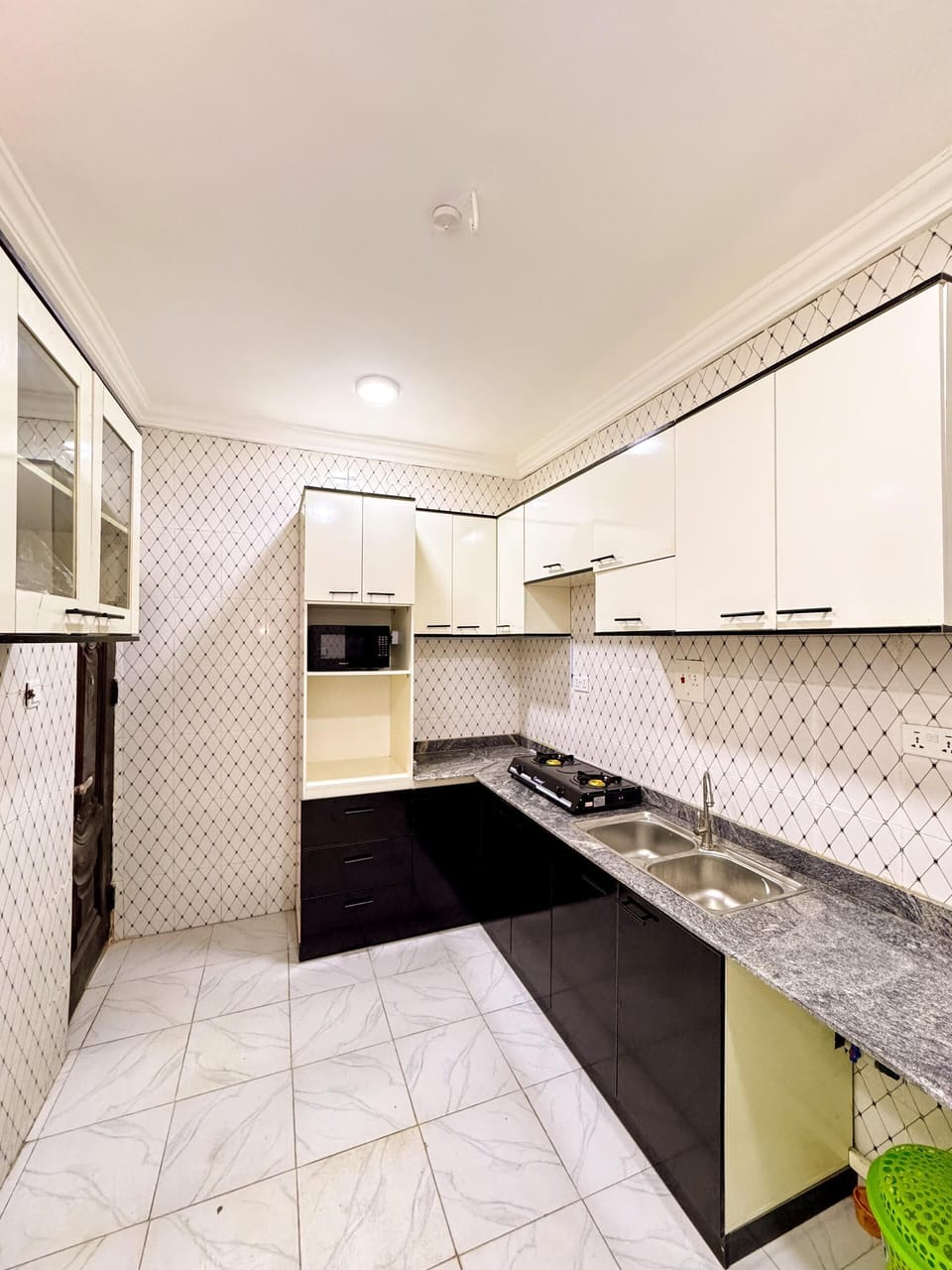 Kitchen with washing machine