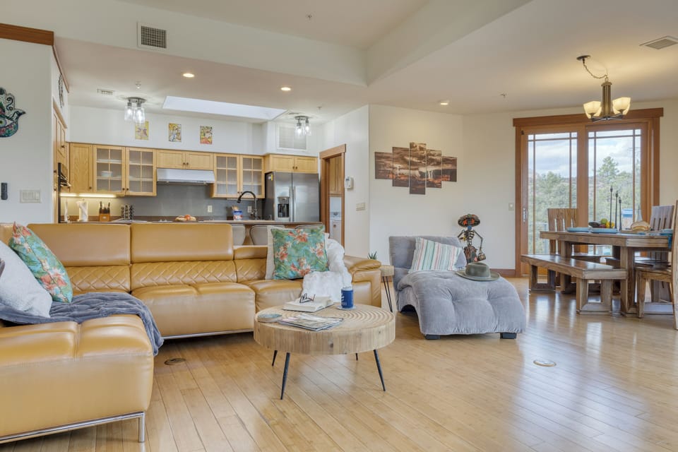 Open layout makes it easy for your group to connect.