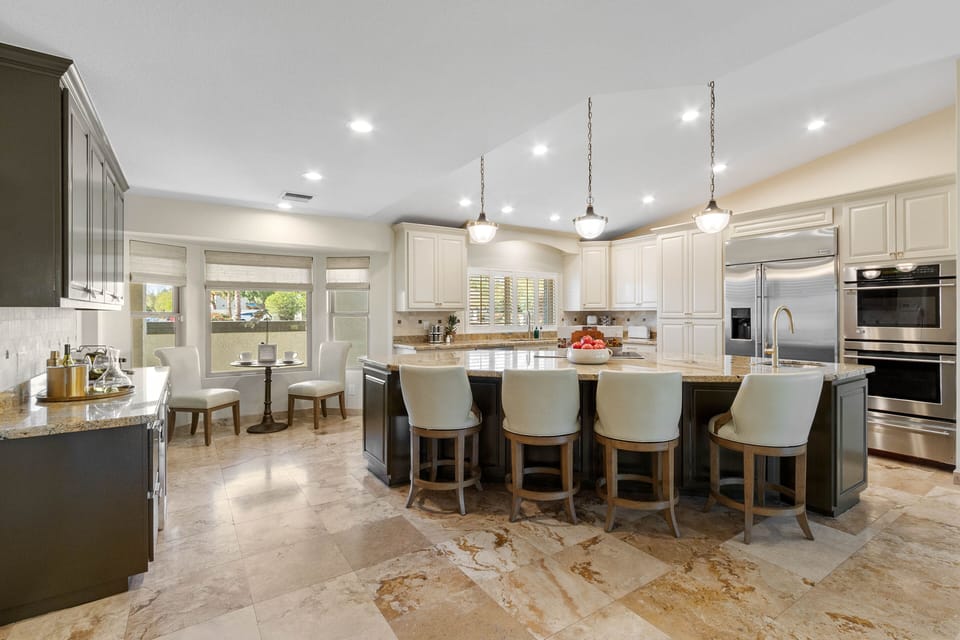 Kitchen area is a chef's dream!