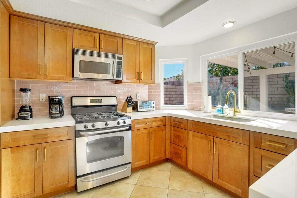 Well equipped kitchen