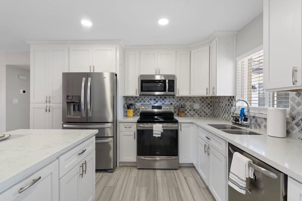 Full Kitchen