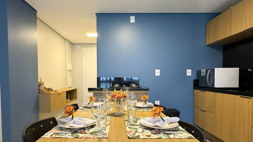 Kitchen or kitchenette,Dining area