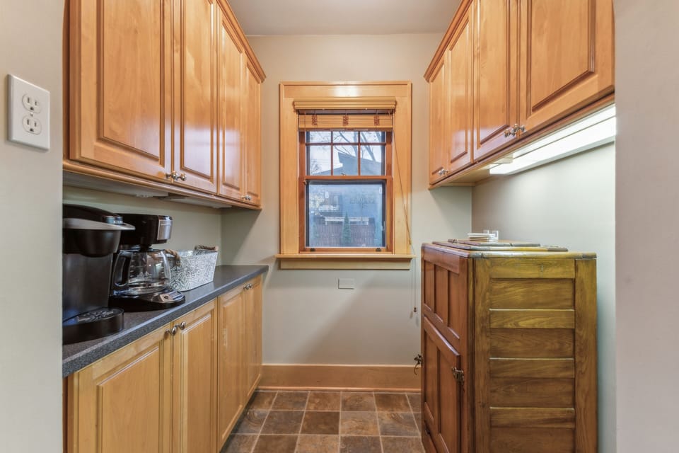 Indoors, Floor, Flooring, Hardwood, Cabinet