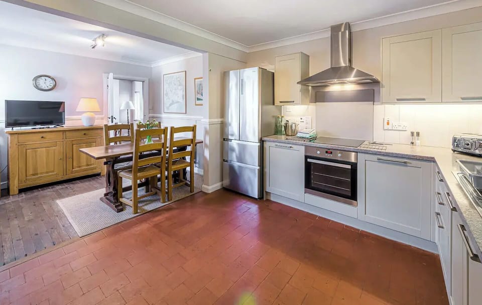 The Kitchen & Breakfast Room