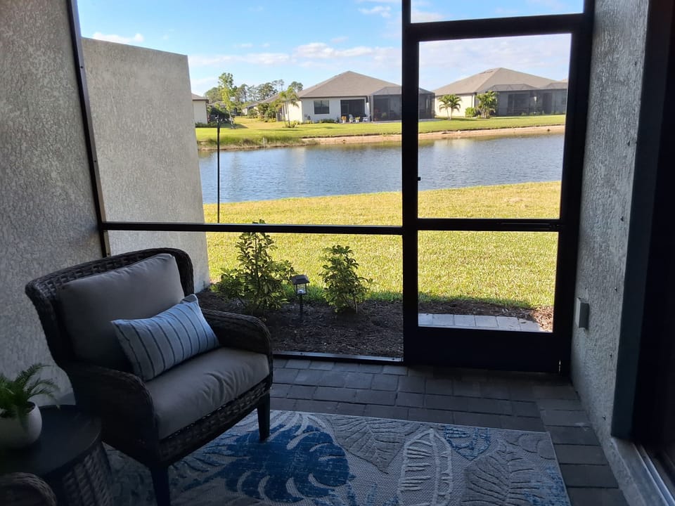 Lovely outdoor seating area that connects to the living room.