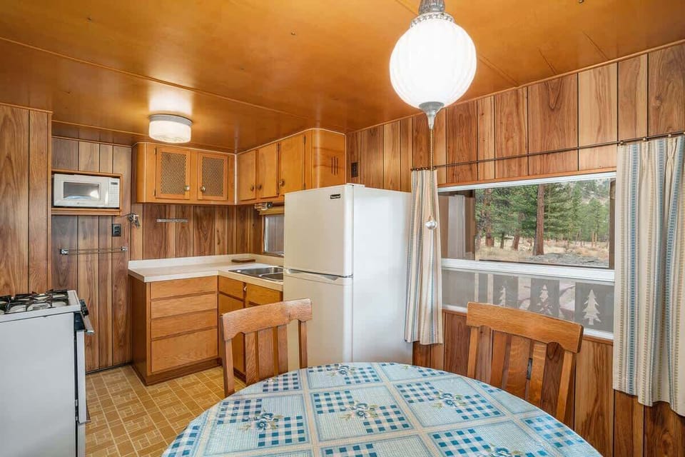 Full kitchen with dining space for preparing and enjoying all your favorite meals together.