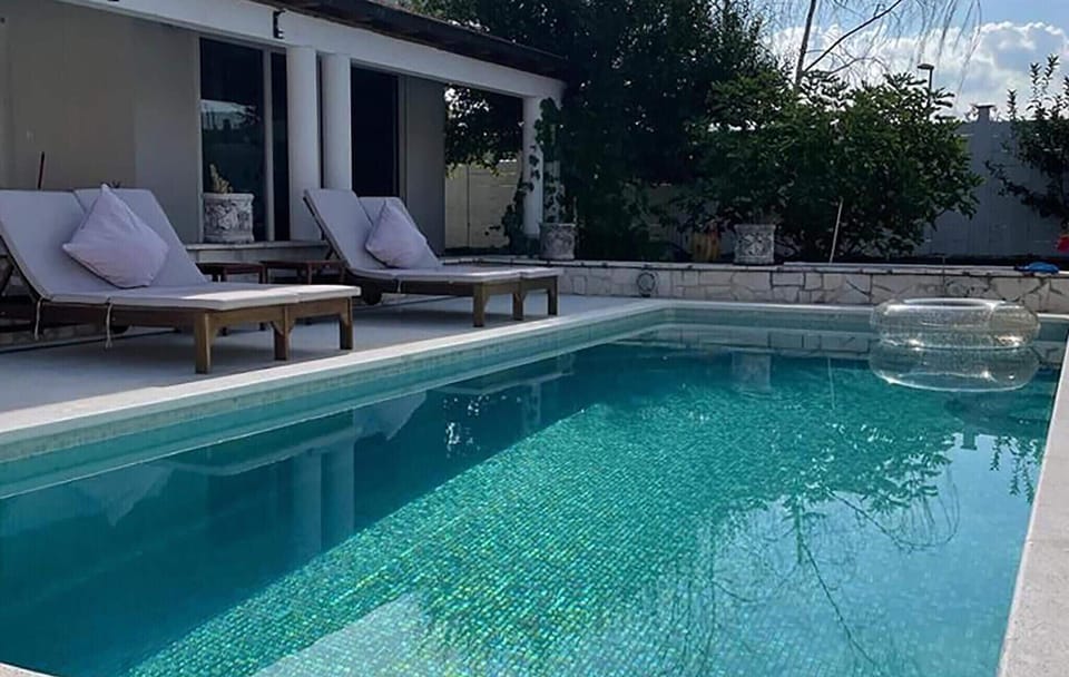 pool