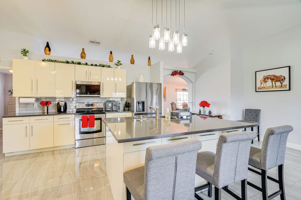 Kitchen | Keurig | Toaster | Blender