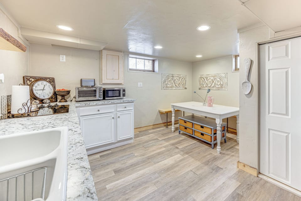 Bonus Kitchenette & Dining Area | Basement Level | Toaster Oven