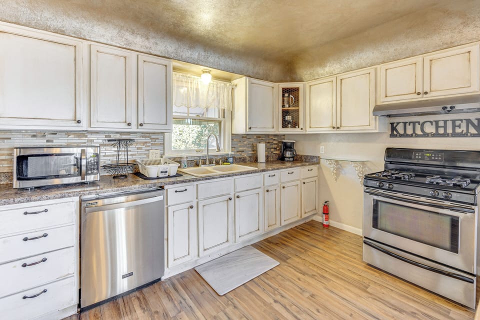 Kitchen | Central Heating & A/C | In-Unit Laundry