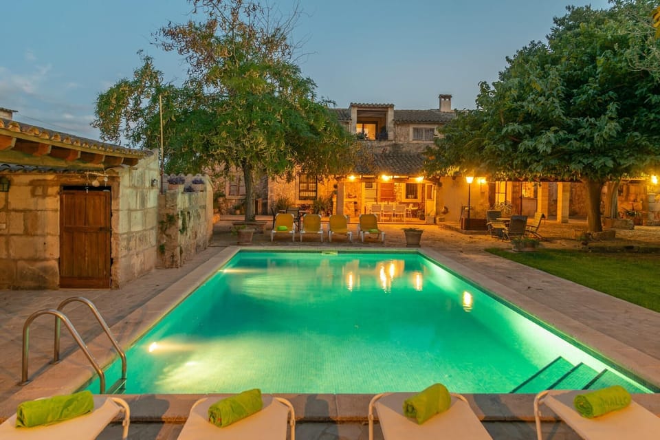 Holiday Home Swimming Pool