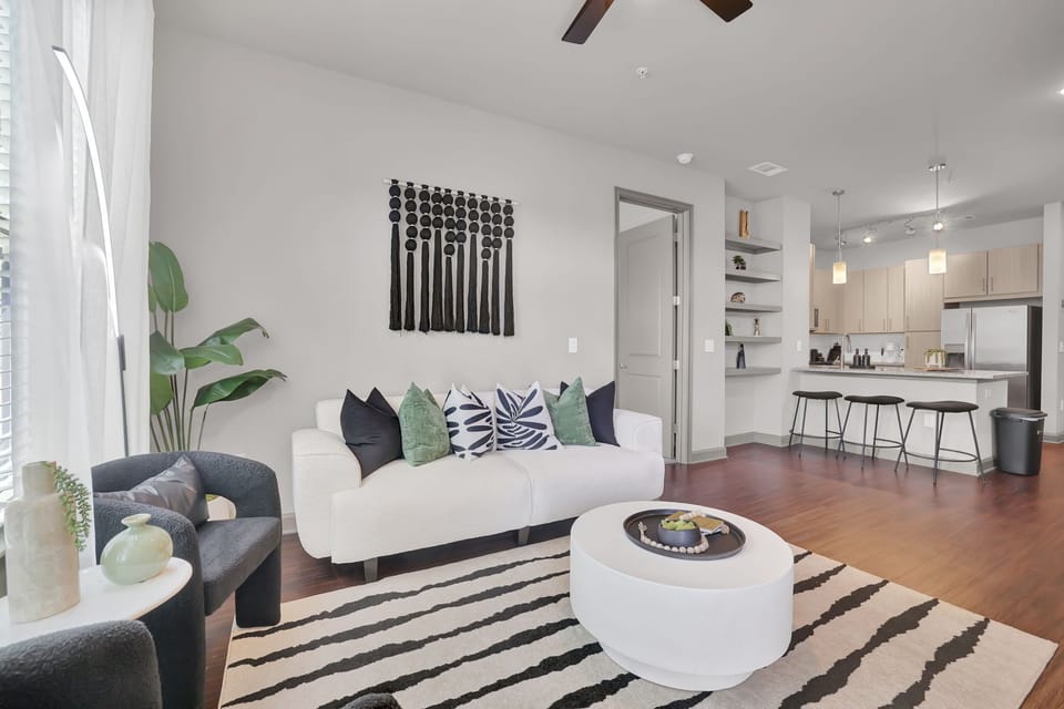 Tunning living space, ideal for selfies or simply kicking back!