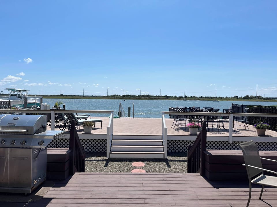 Rear Deck & View
