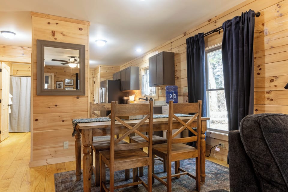 Kitchen Table (1)