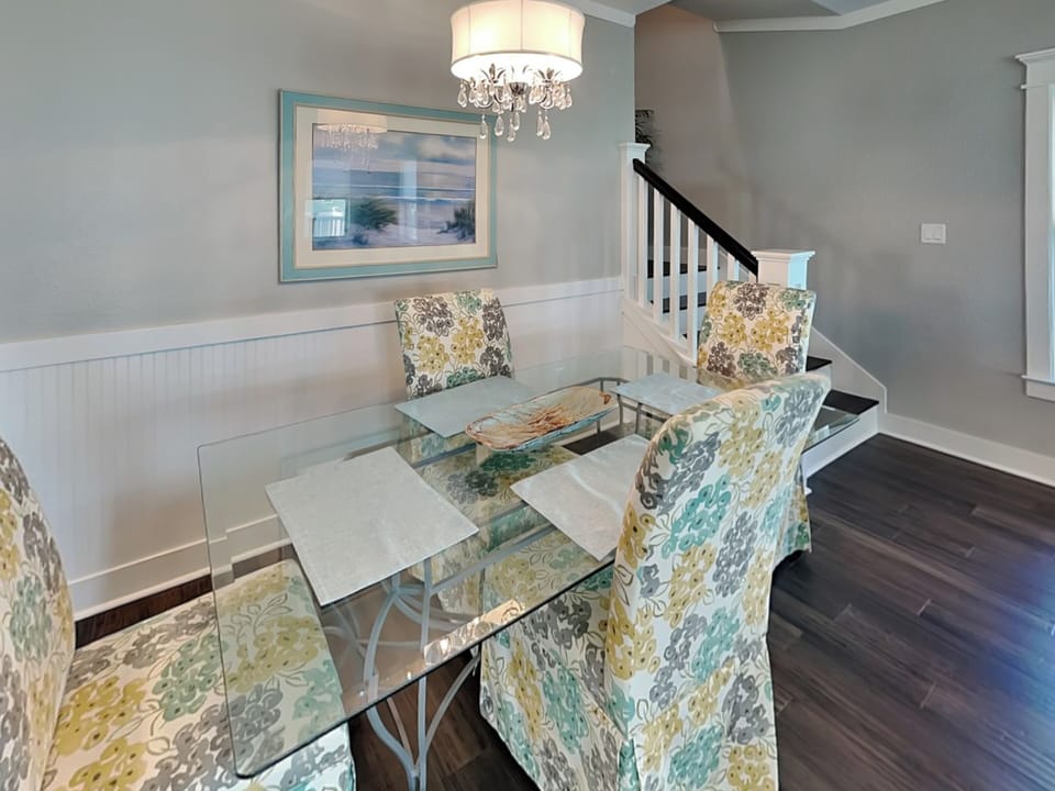 Dining - First Level