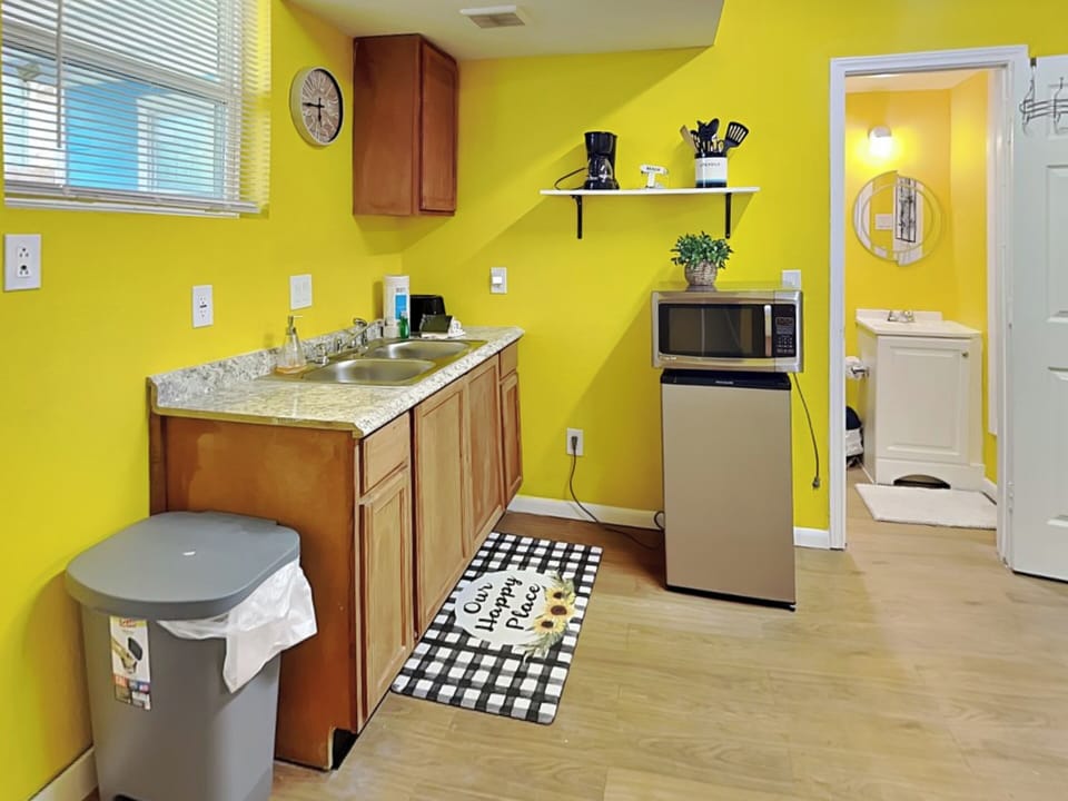 Kitchenette