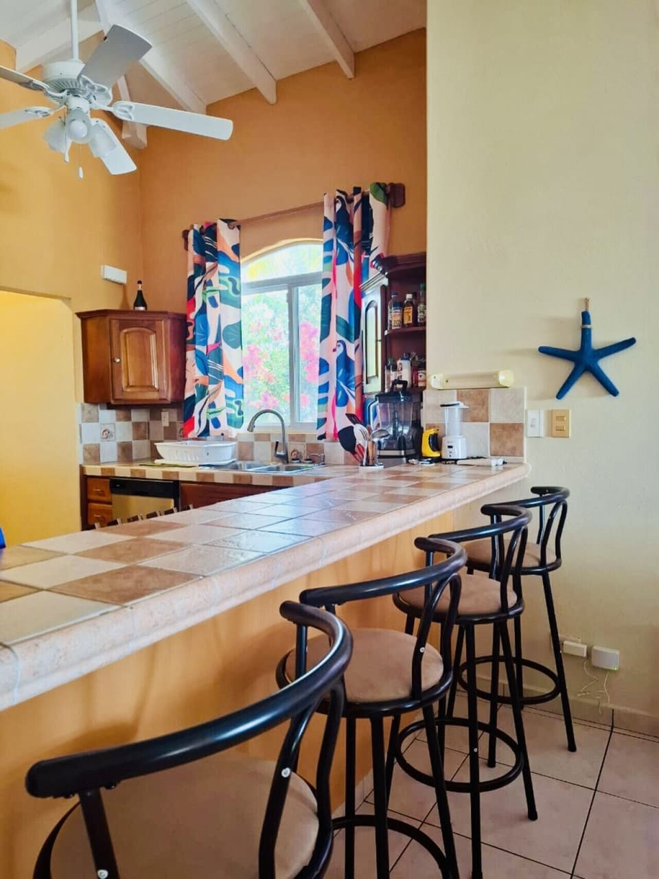 Breakfast Bar