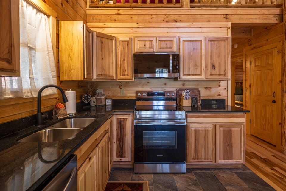 Closeup of Full Kitchen, looking North - Maple Hill Retreat