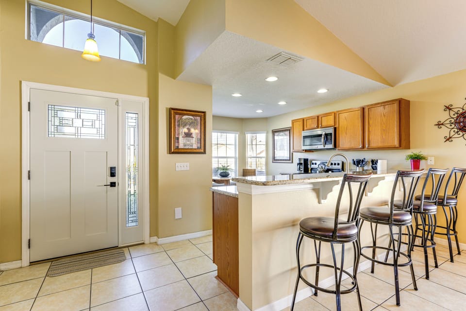 Kitchen | Drip Coffee Maker | Dishwasher | Cooking Utensils