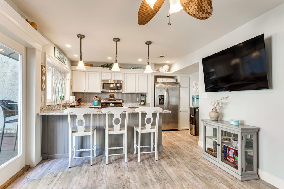 Kitchen | Cooking Basics | Coffee Maker | Blender | 1st Floor