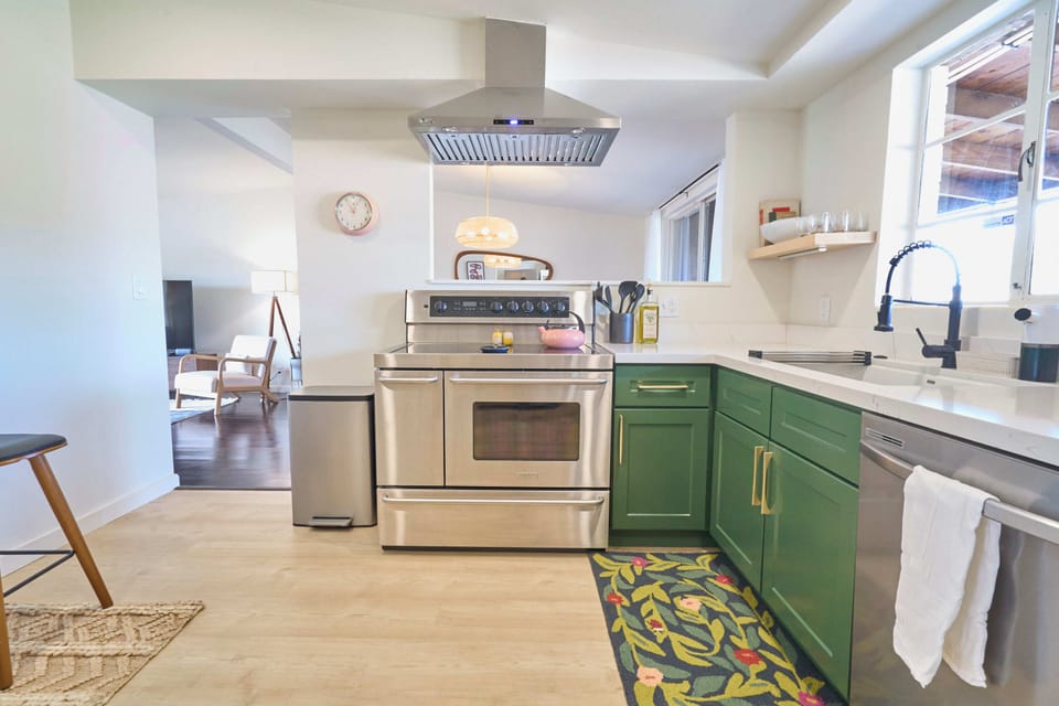 6 burner stove and double oven, cooking & supplies 
