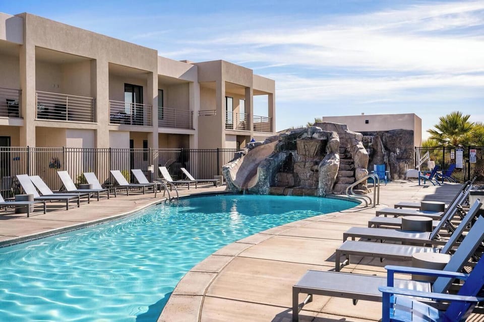 Loft Amenities