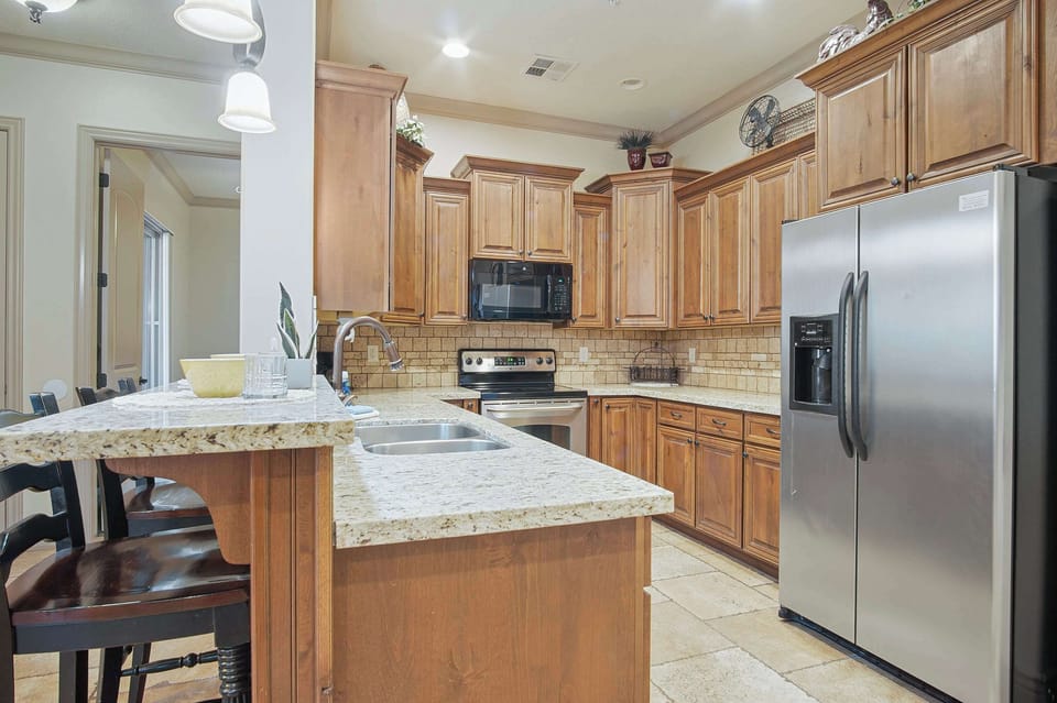 Fully equipped kitchen